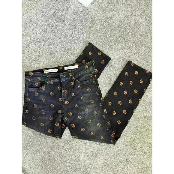 Pilcro and the Letterpress Black and Rose Gold Floral Embroidered Jeans Sz 26 - Picture 2 of 7